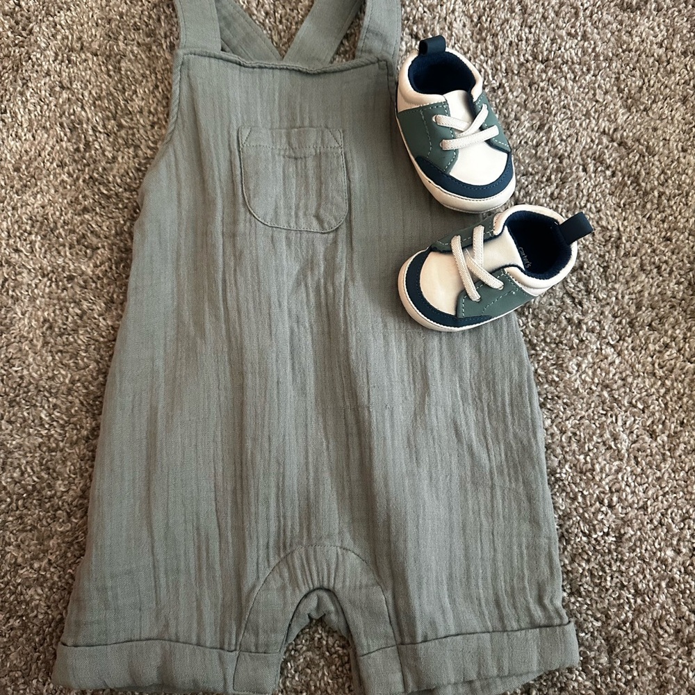 Baby Gap Green Overalls 3-6 months